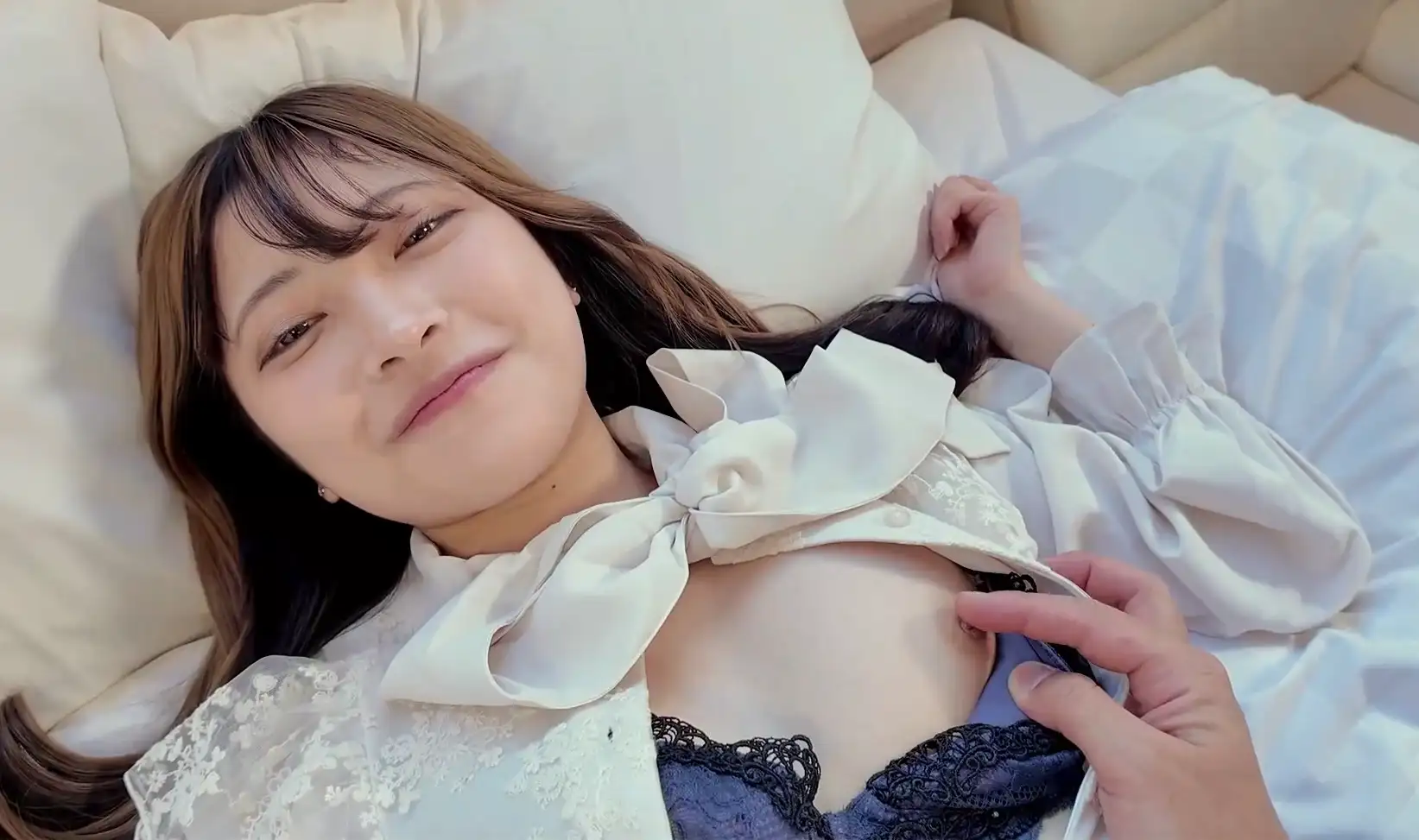 FC2-PPV-4280655_Chiếc bím xinh của em gái dễ thương