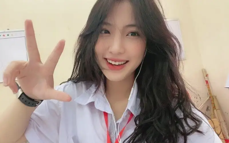 Ảnh gái học sinh cute dễ thương, tươi mới đầy năng lượng