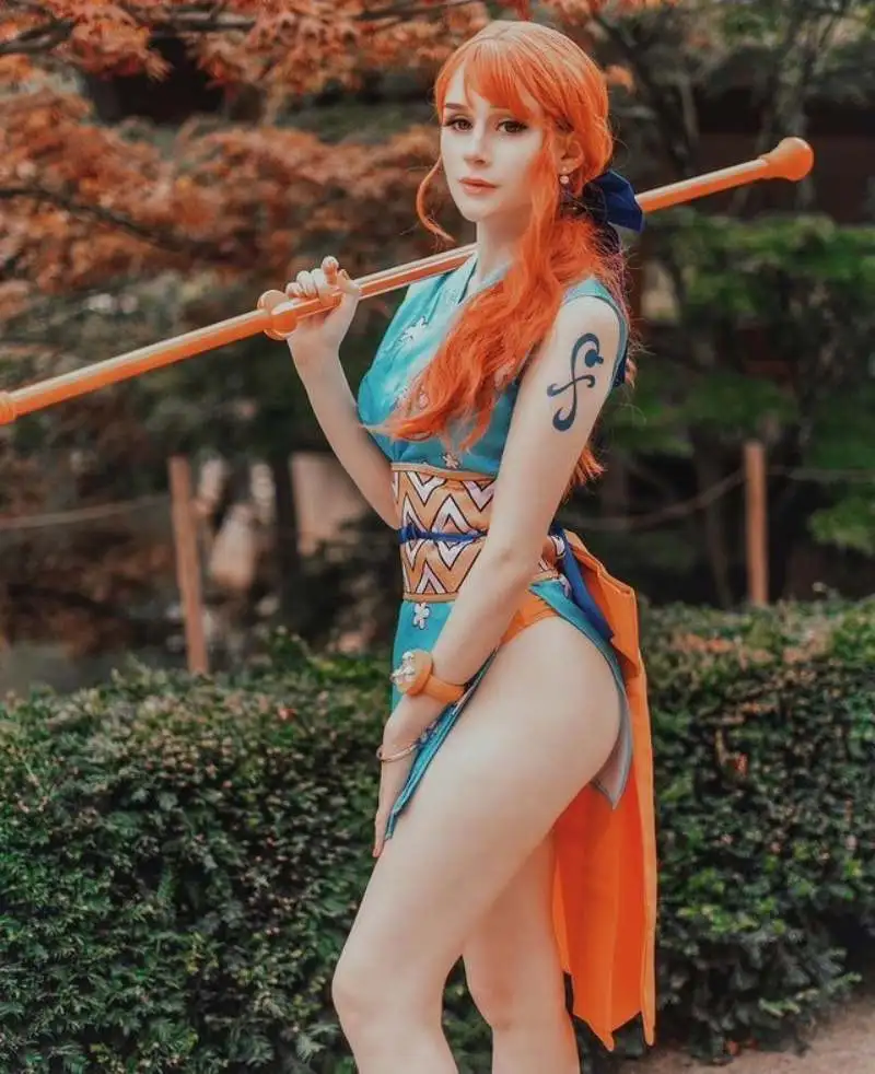 Cosplay Nami khoe đùi nuột Cosplay Nami khoe đùi nuột